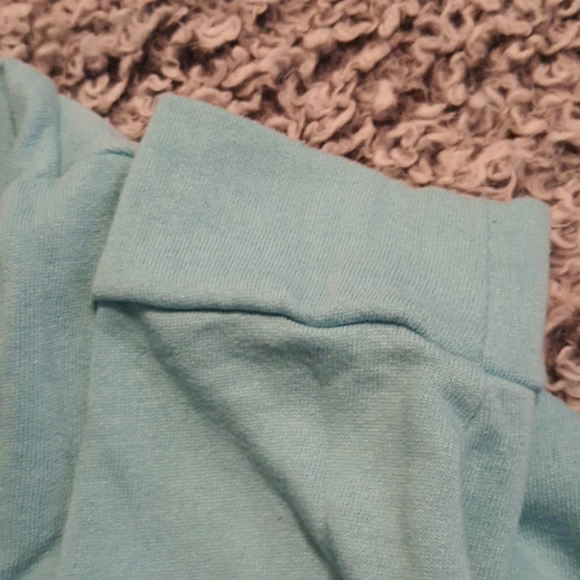 Long Sleve Victoria Secret Pink Top - Picture 5 of 5